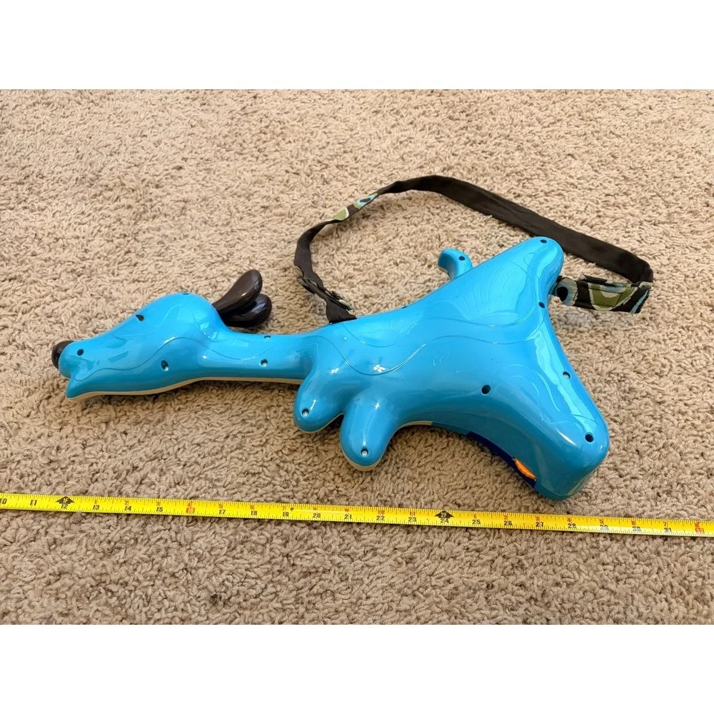B. Woofer Hound Dog Guitar Interactive Music Toy‎
